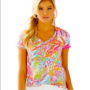 Lilly Pulitzer Michelle V-Neck Top in Cuba to Scuba EUC